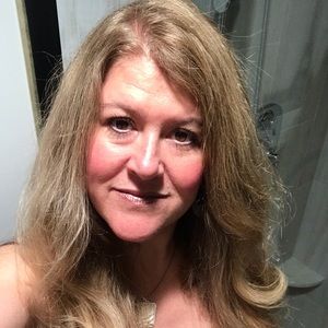 Meet your Posher, Holly